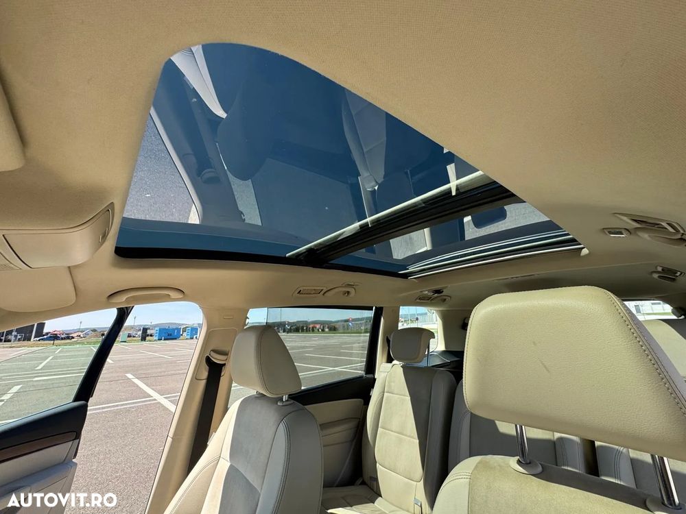 Volkswagen Sharan 2.0 TDI Blue Motion Highline - 21