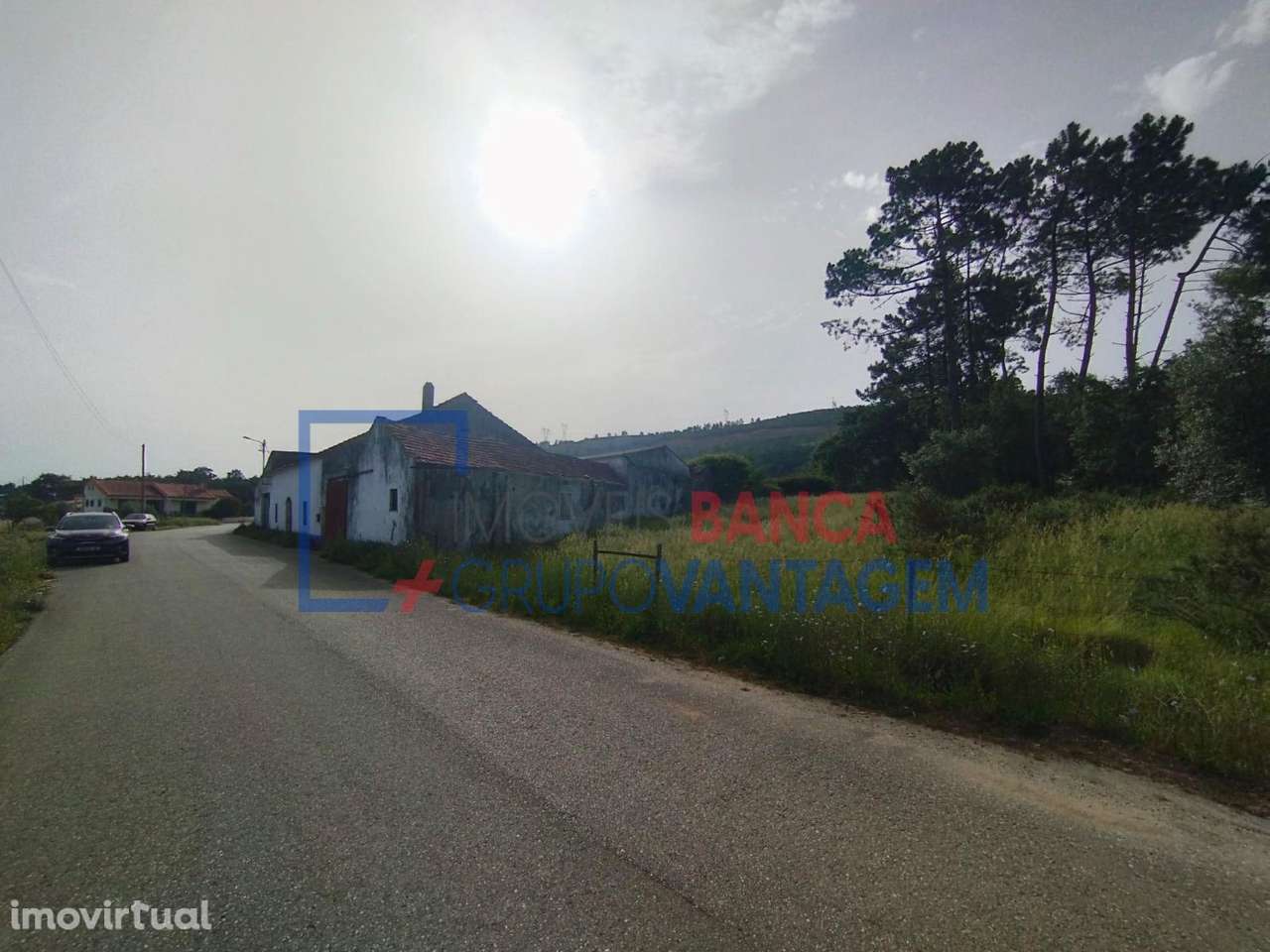 Moradia com armazém e Terreno - Grande imagem: 3/5