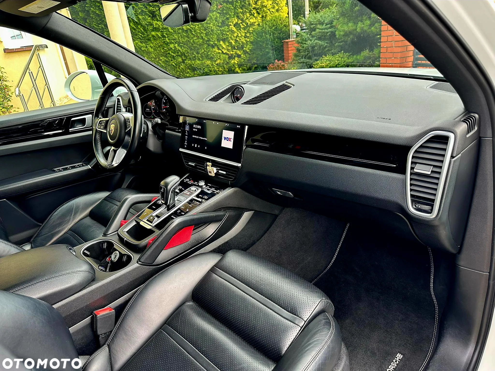 Porsche Cayenne Standard - 25