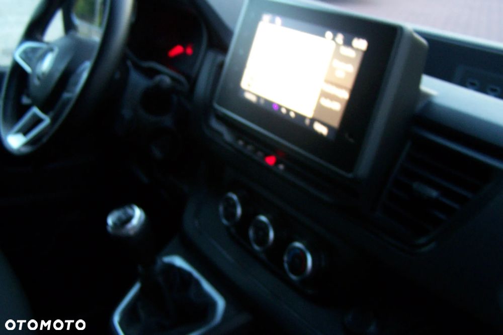 Renault Trafic - 7