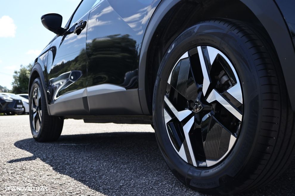 Peugeot 2008 1.2 Hybrid Allure e-DCS6 - 8