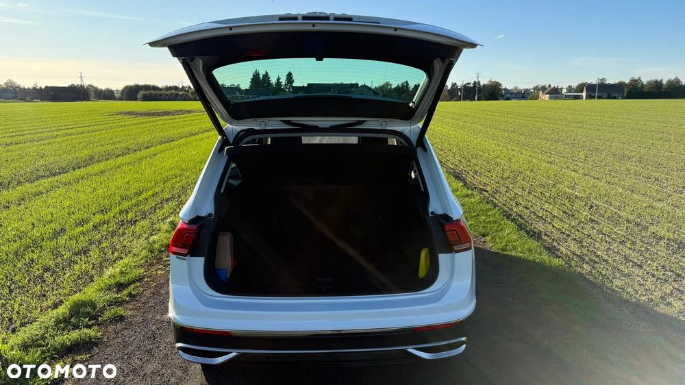 Volkswagen Tiguan - 12