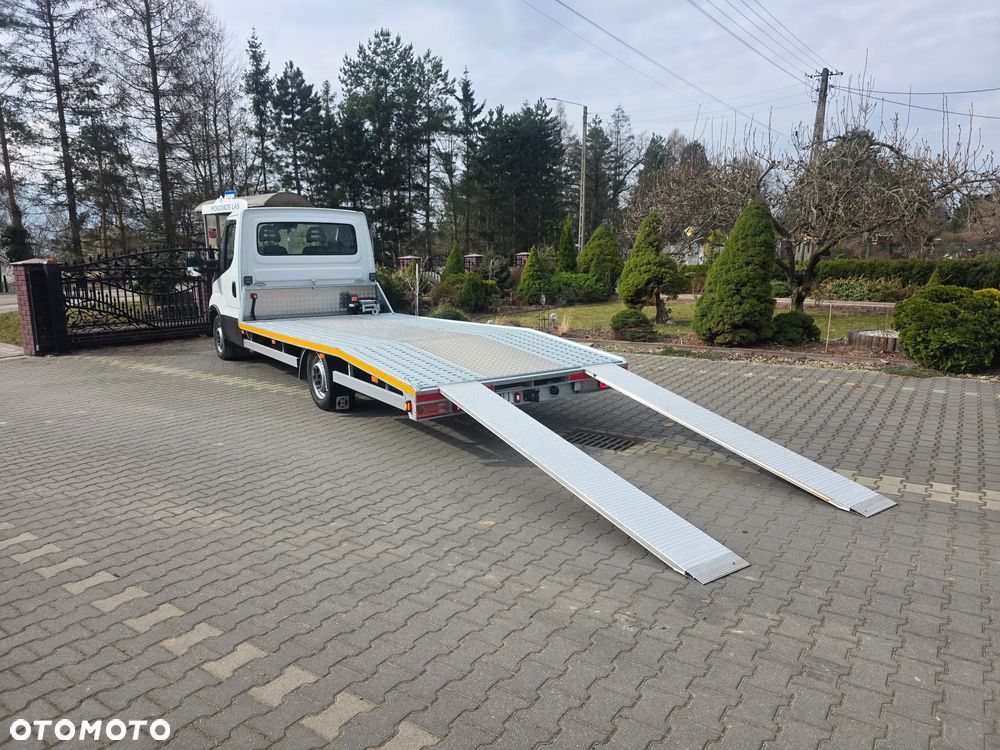 Iveco 35S16 Laweta !! Zobacz !! Ładny !! Poduszki !! HAK - 7