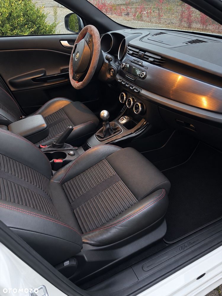 Alfa Romeo Giulietta - 15