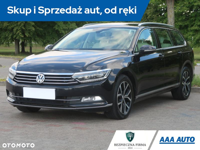 Volkswagen Passat - 2