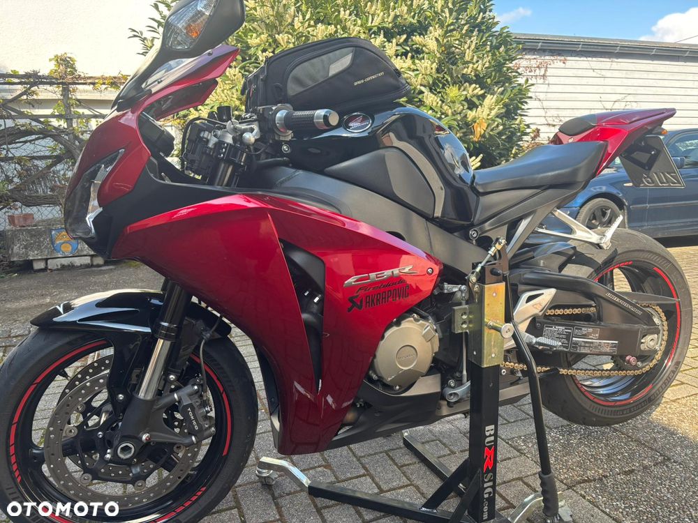 Honda CBR - 3