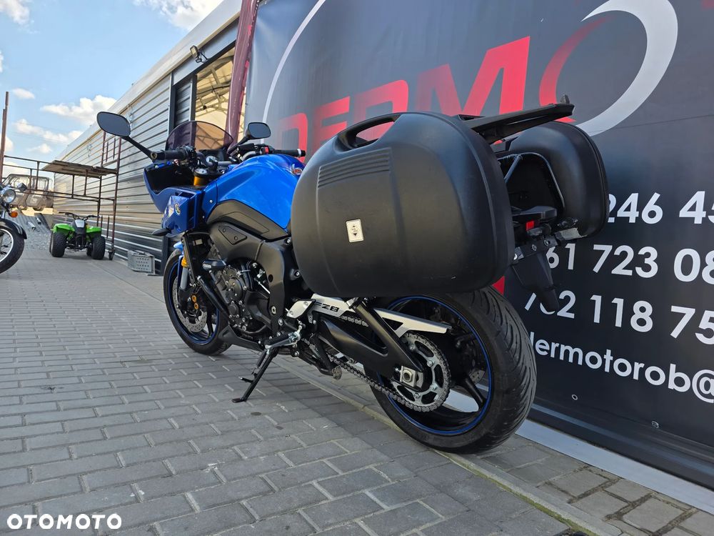Yamaha FZ8 - 20