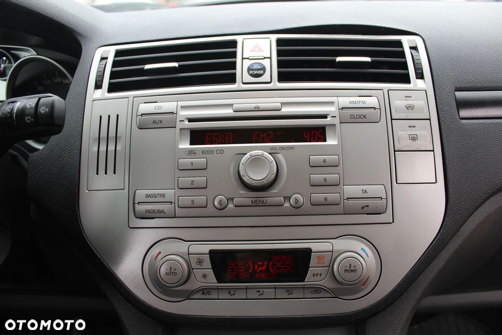 Ford Kuga 2.0 TDCi Trend FWD - 24