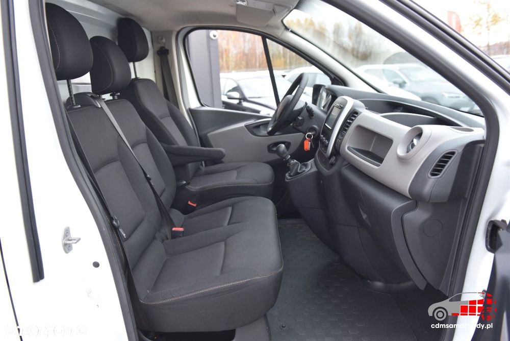 Renault Trafic - 17