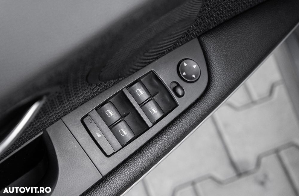 BMW Seria 3 320d DPF Blue Performance Edition Fleet Sport - 19