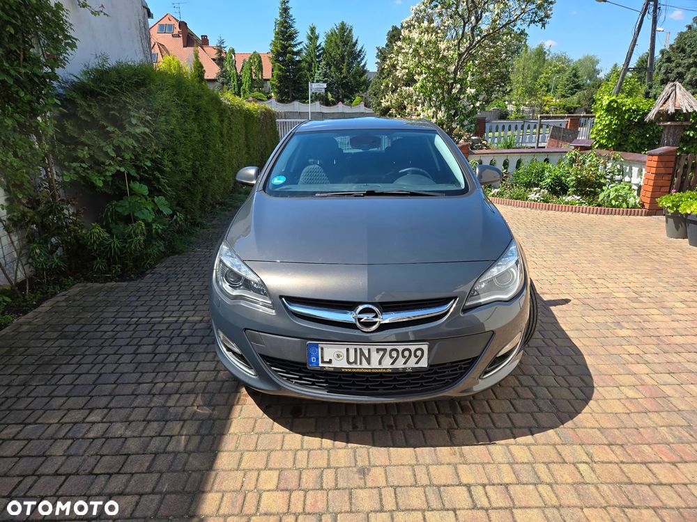 Opel Astra 1.4 Turbo Exklusiv - 5