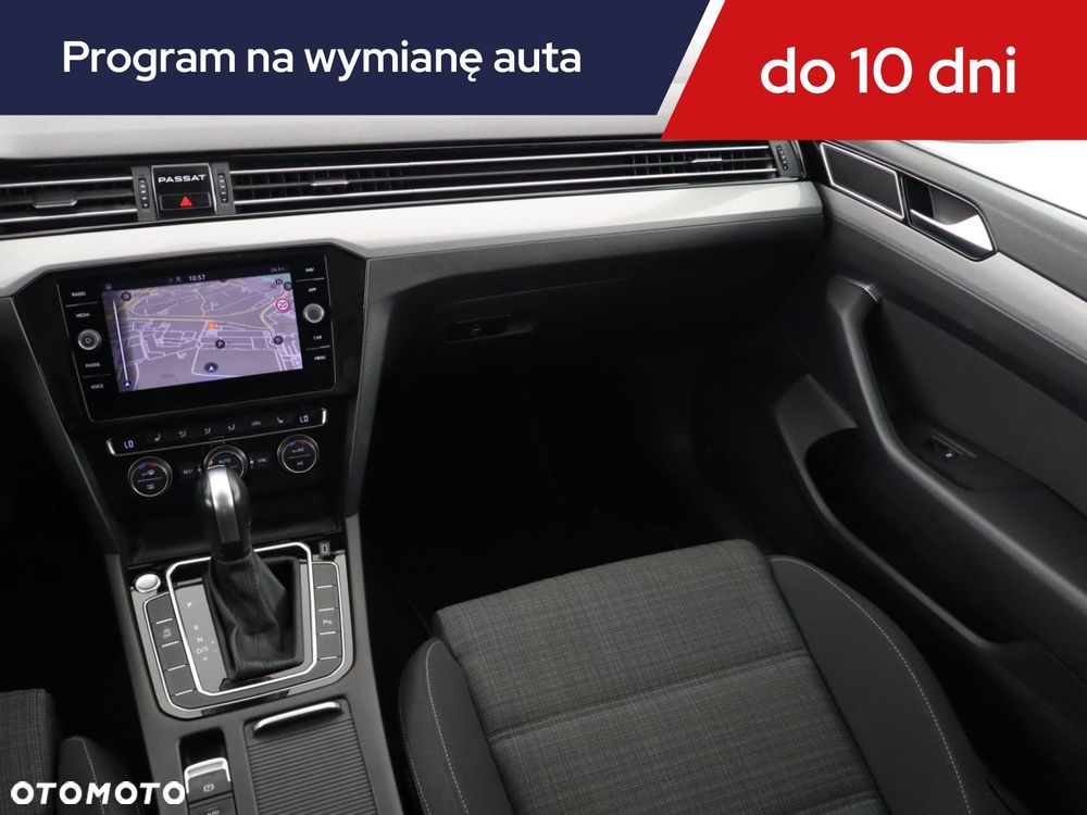 Volkswagen Passat - 10