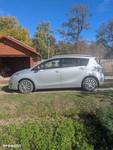 Toyota Verso 2013 photo 3