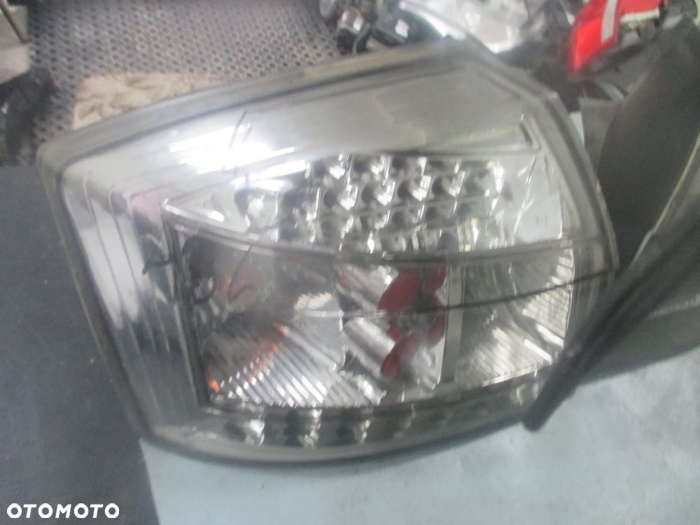 lampa tył Audi A4 B6 sedan - 2