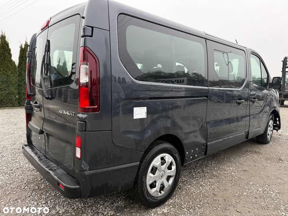 Renault Trafic 2.0 dCi - 7