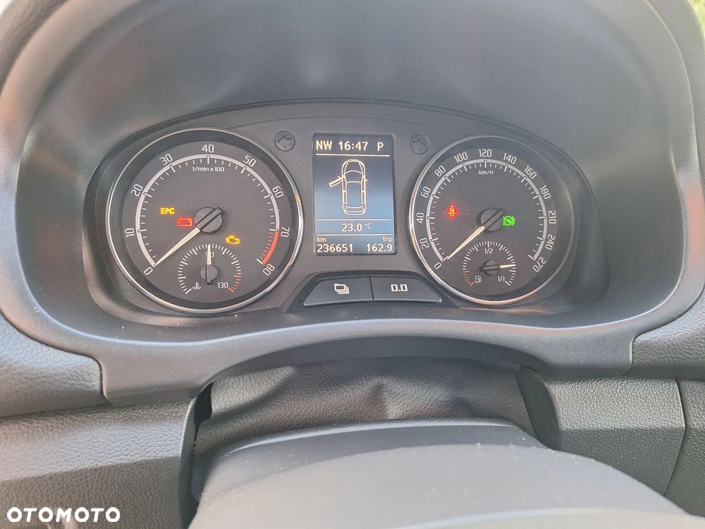 Skoda Fabia 1.4 TSI Combi DSG RS - 13