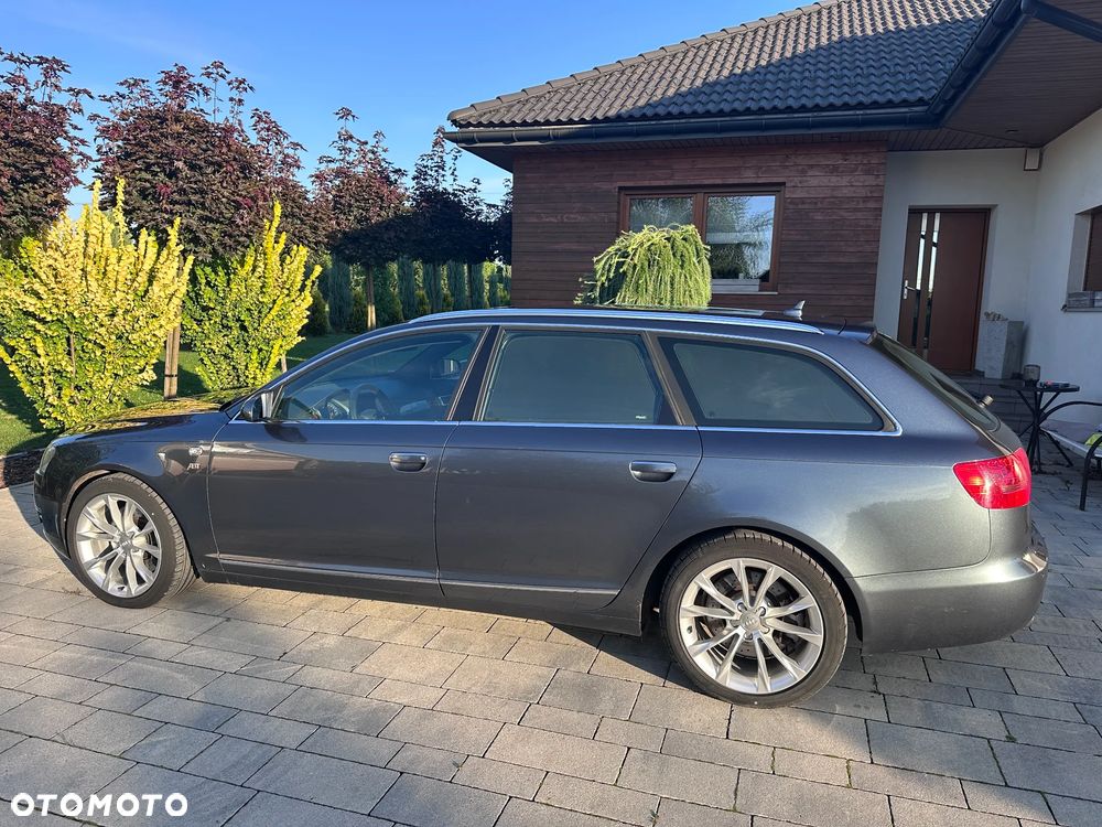 Audi A6 Avant 4.2 quattro tiptronic - 12