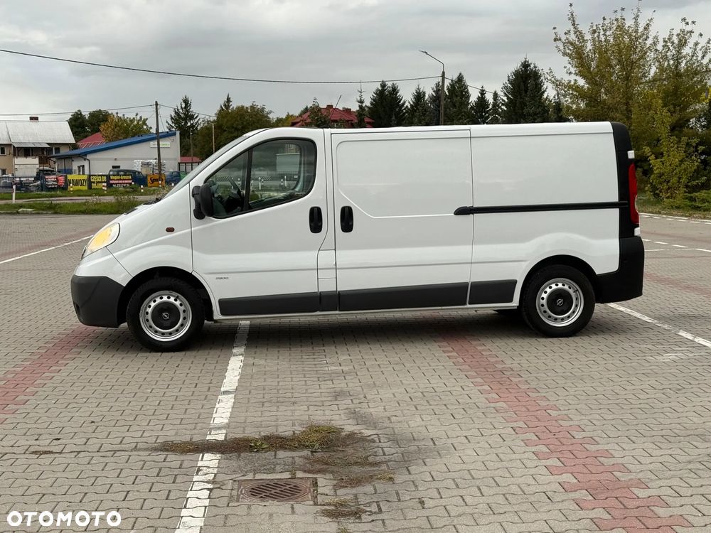 Opel VIVARO - 16