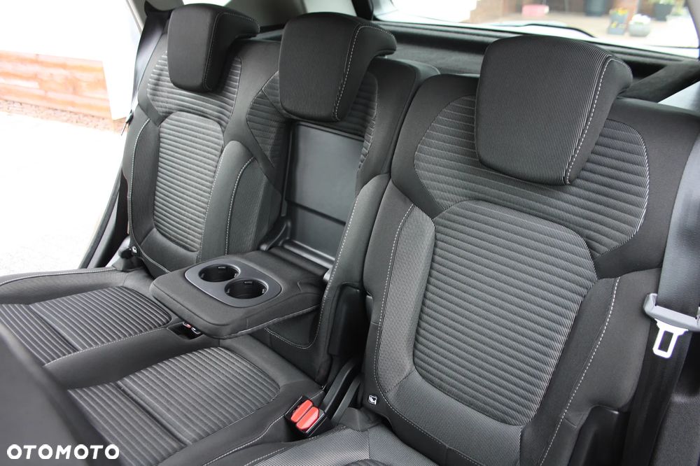 Renault Scenic ENERGY TCe 115 S&S Paris - 9