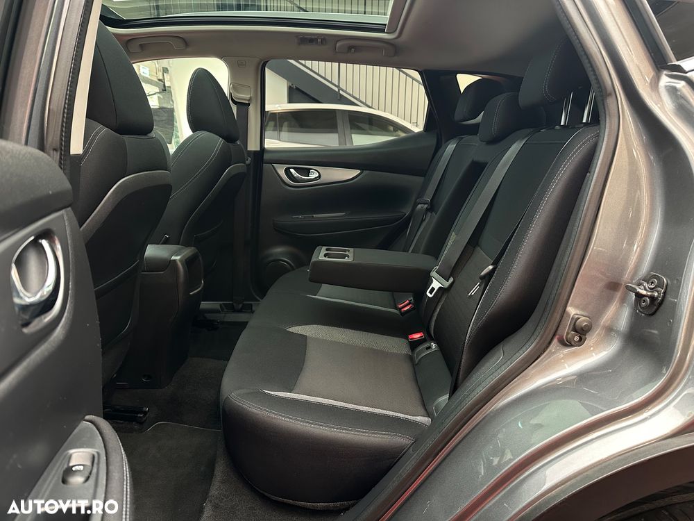 Nissan Qashqai - 25