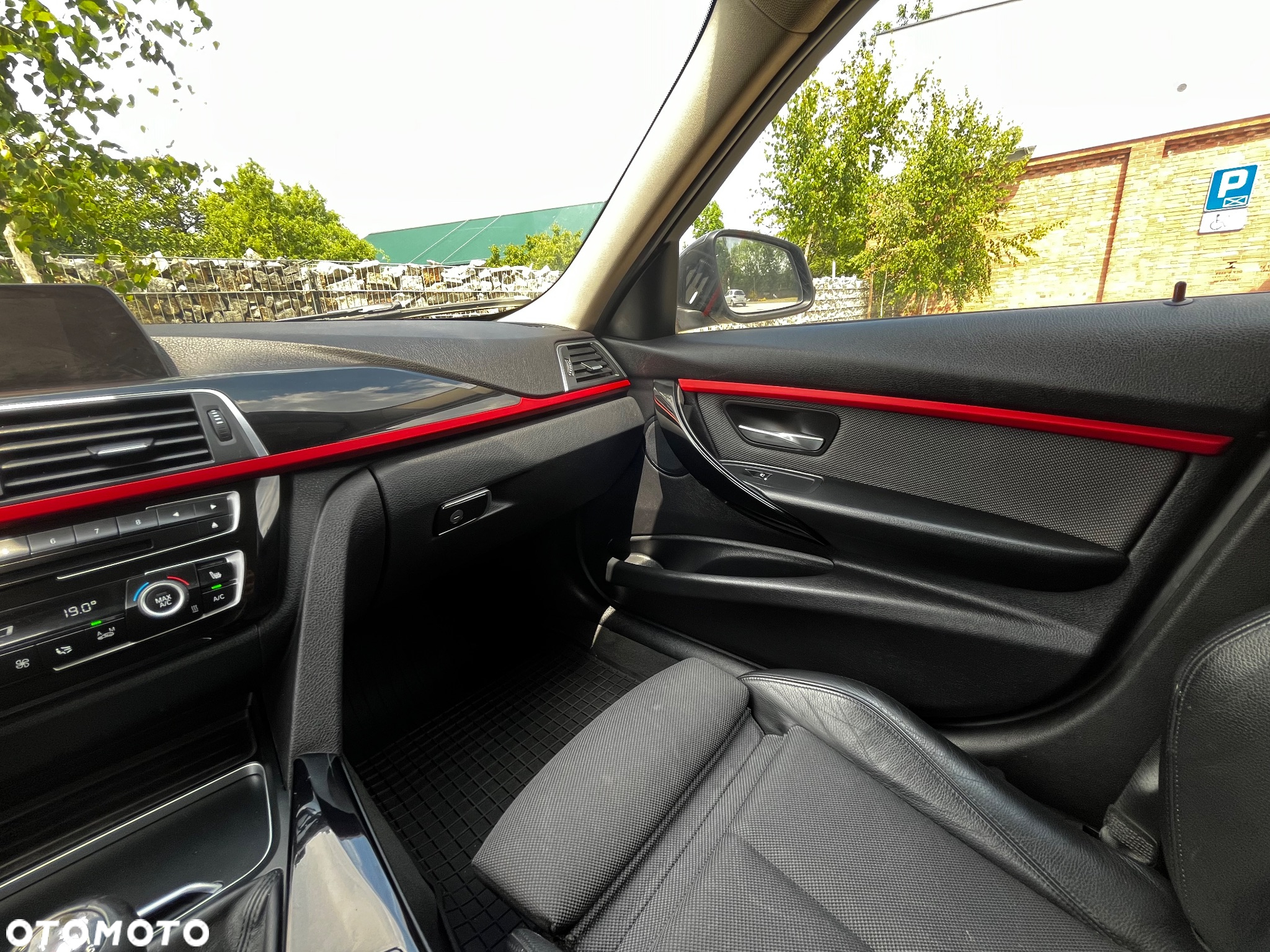 BMW Seria 3 320d xDrive Sport Line - 17