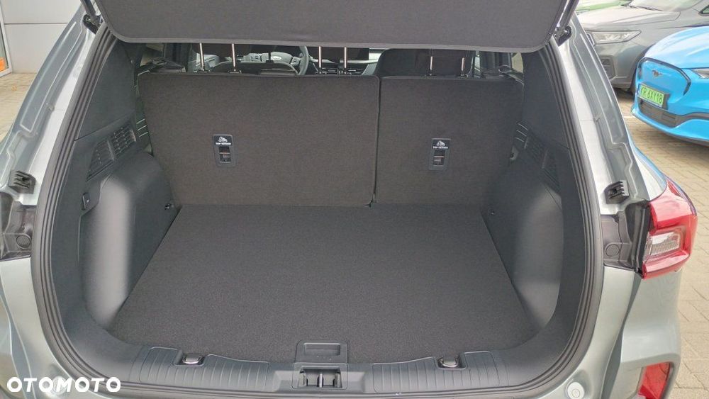 Ford Kuga - 17