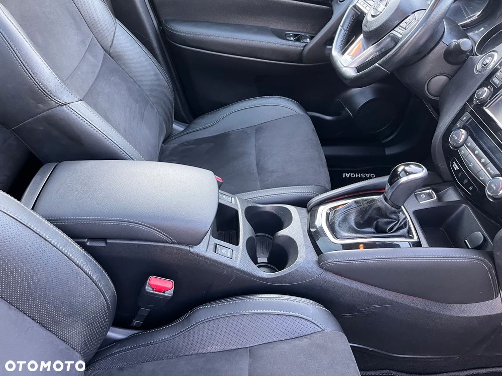 Nissan Qashqai 1.6 dCi Xtronic TEKNA+ - 22