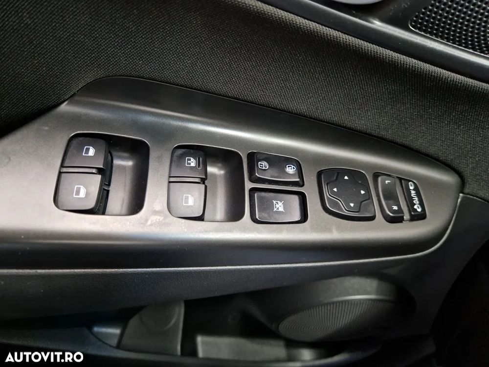 Hyundai KONA 1.6 GDI 141 CP 2WD 6DCT HEV Premium - 28