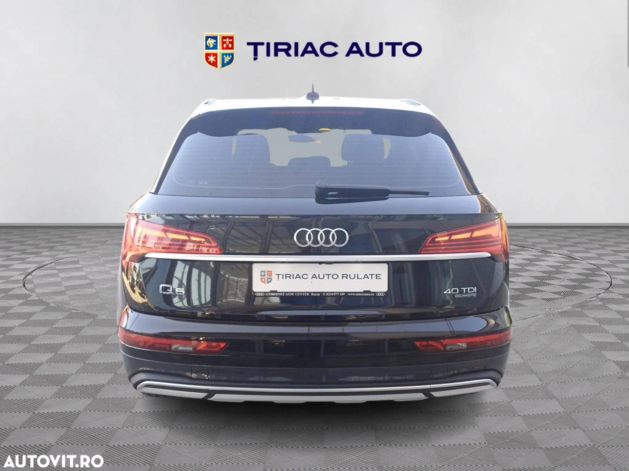 Audi Q5 40 TDI quattro S tronic MHEV Advanced - 4