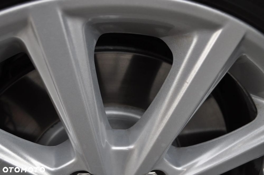 Ford Grand C-MAX - 21