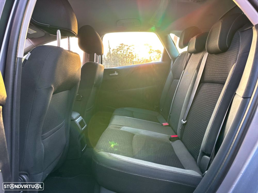 Citroën C4 1.6 BlueHDi Feel EAT6 - 16