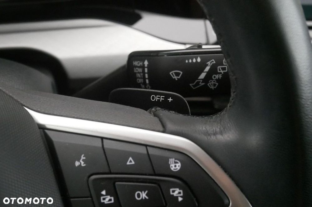 Volkswagen Golf Variant 1.5 eTSI EVO Life DSG - 24