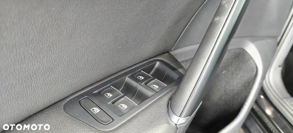 Volkswagen Golf 2.0 TDI BMT Highline EU6 - 16