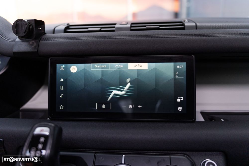 Land Rover Defender 2.0 D 110 AWD SE - 15