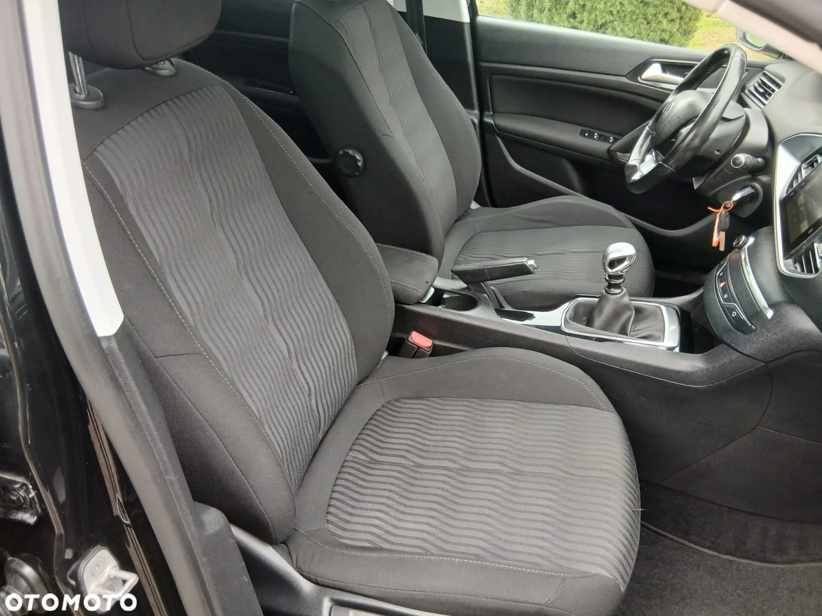 Peugeot 308 1.6 BlueHDi Business Line S&S - 31