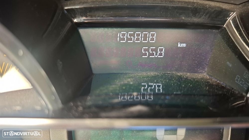 Renault Clio 1.5 dCi Dynamique S - 10