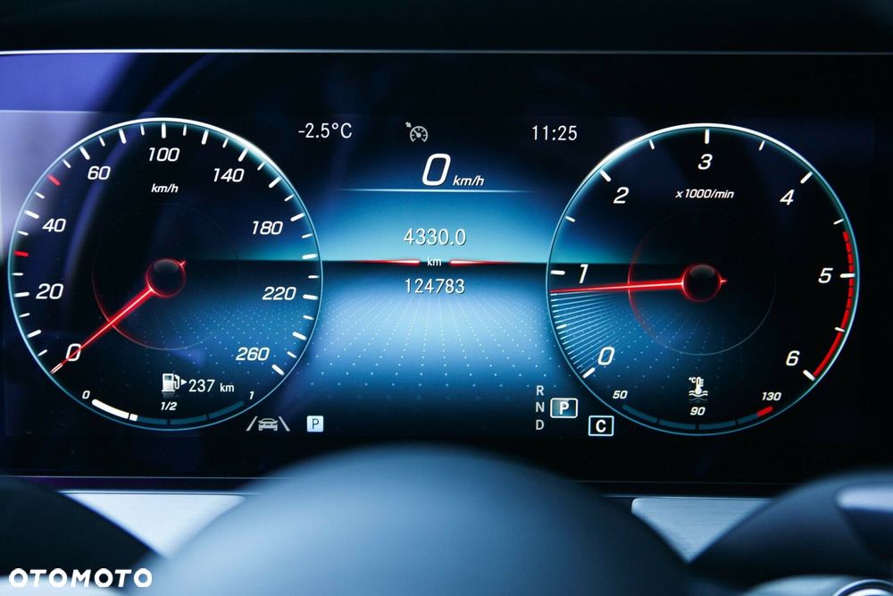 Mercedes-Benz Klasa E 220 d 4-Matic AMG - 39