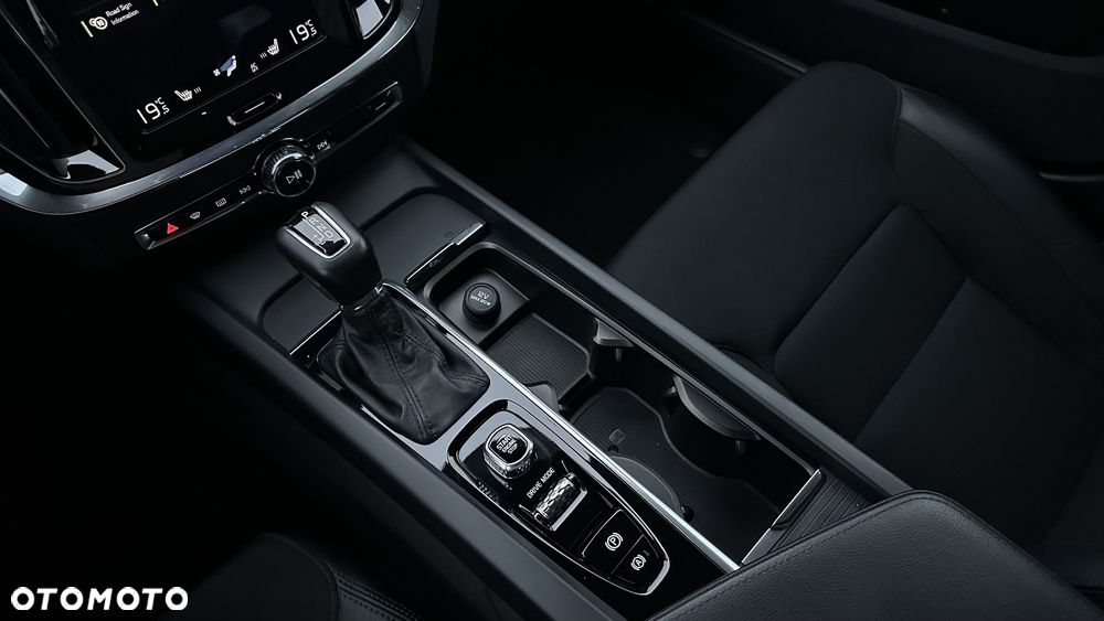 Volvo V60 T4 Geartronic Momentum Pro - 15