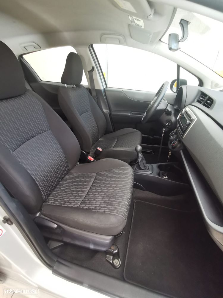 Toyota Yaris 1.0 VVT-i ACtive+AC - 13