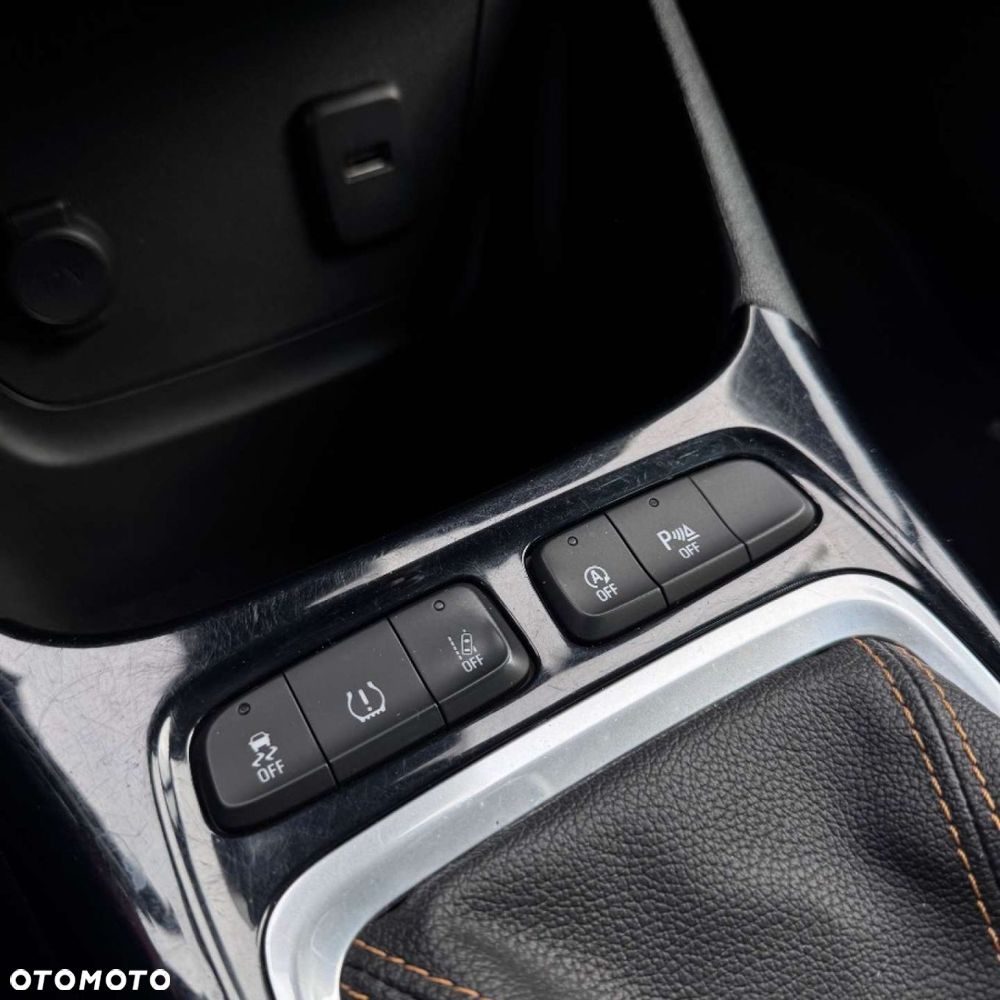 Opel Crossland X 1.2 Start/Stop Innovation - 37