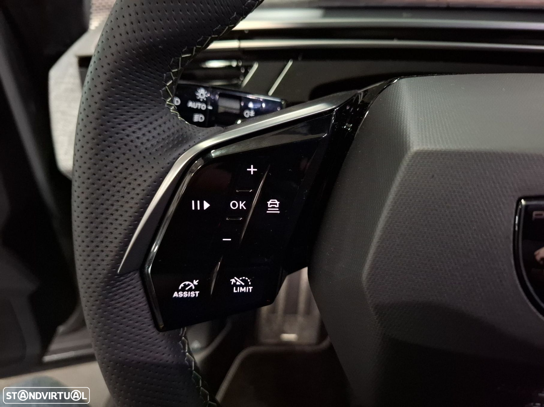 Peugeot E-3008 73 kWh GT - 17