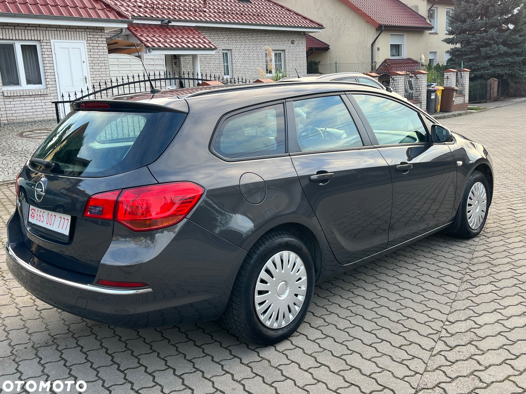 Opel Astra GTC 1.4 Turbo - 18