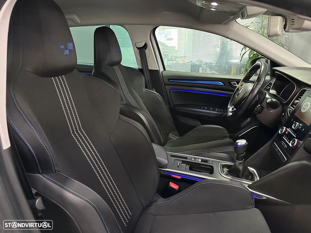 Renault Mégane Sport Tourer 1.5 dCi GT Line J18 - 16