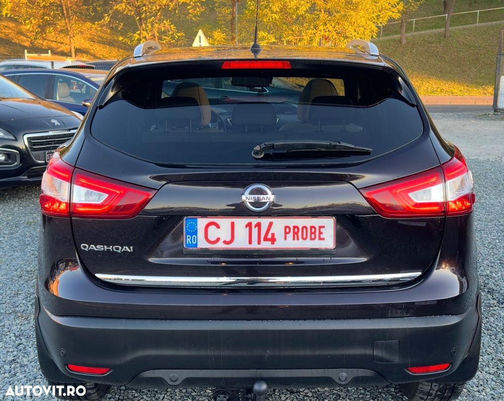 Nissan Qashqai 1.6 DCI 4 x 4 DPF tekna - 12