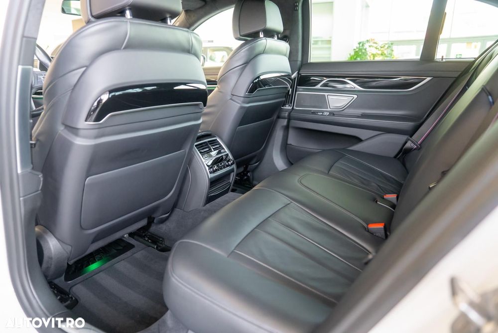 BMW Seria 7 740d xDrive - 22