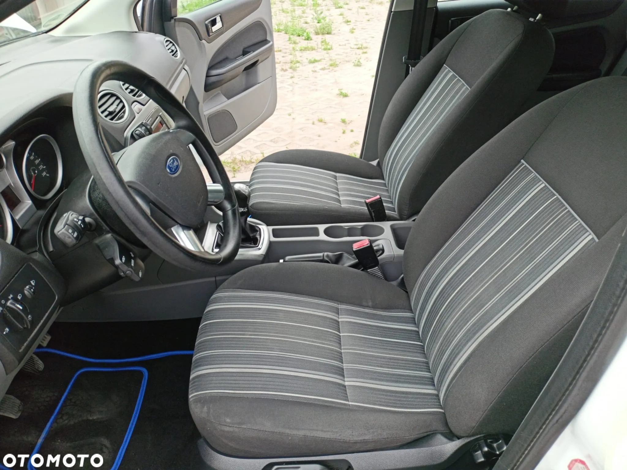 Ford Focus 1.6 16V White Magic - 28