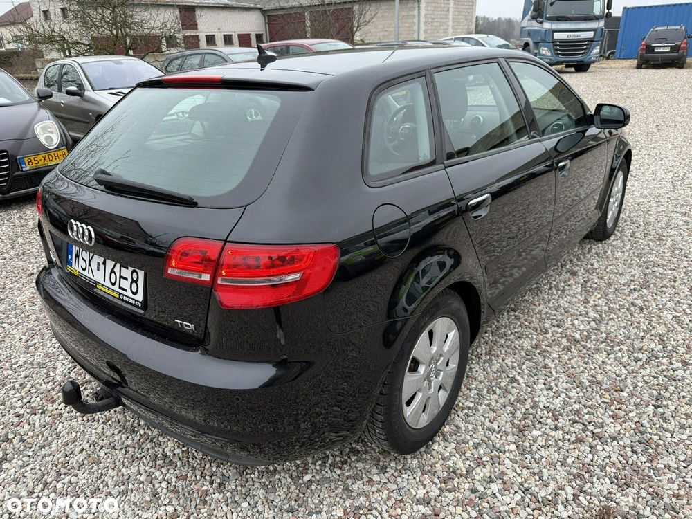 Audi A3 Sportback - 4