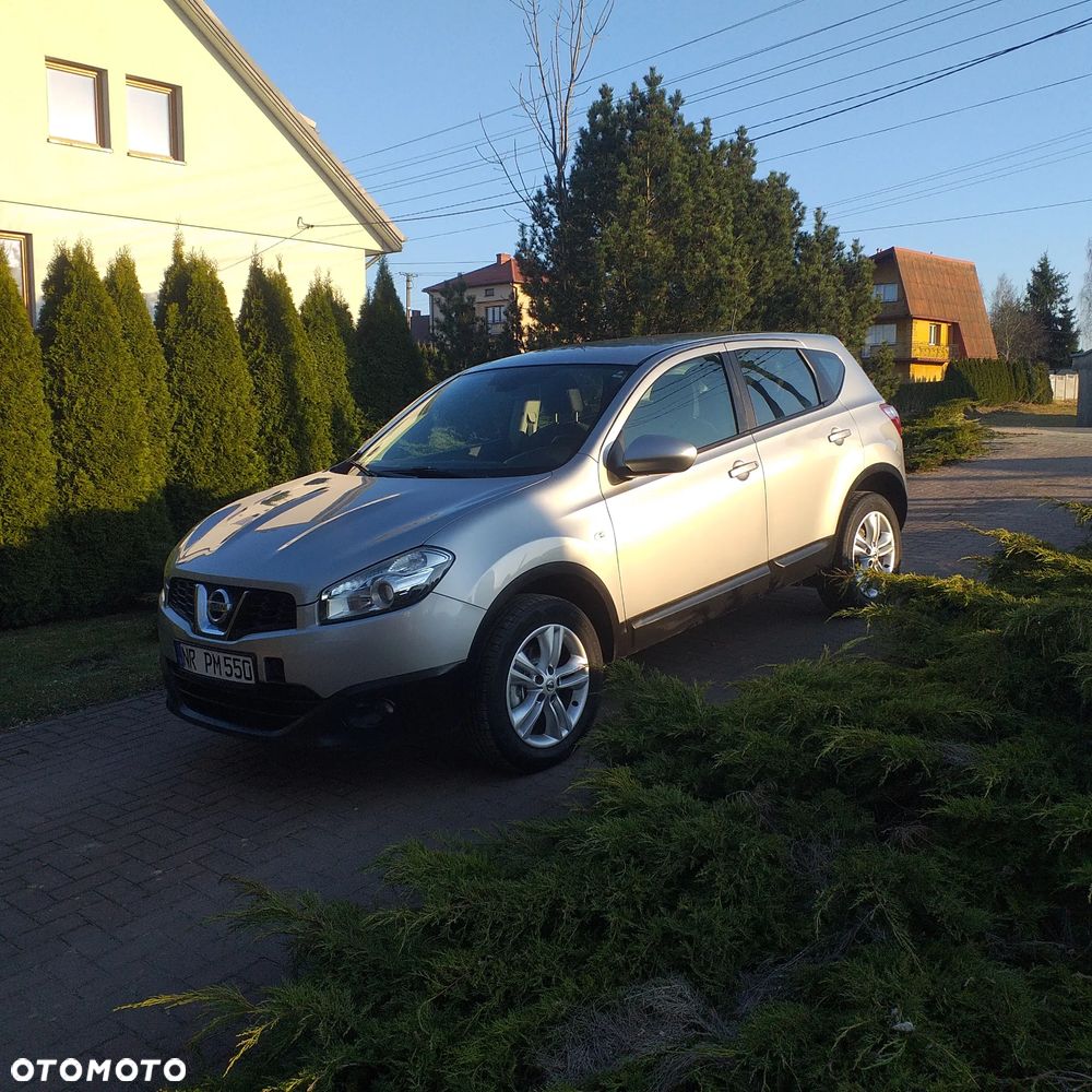 Nissan Qashqai - 25