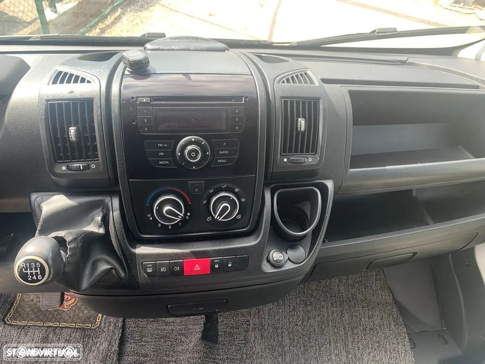 Peugeot Boxer 2.2 - 14