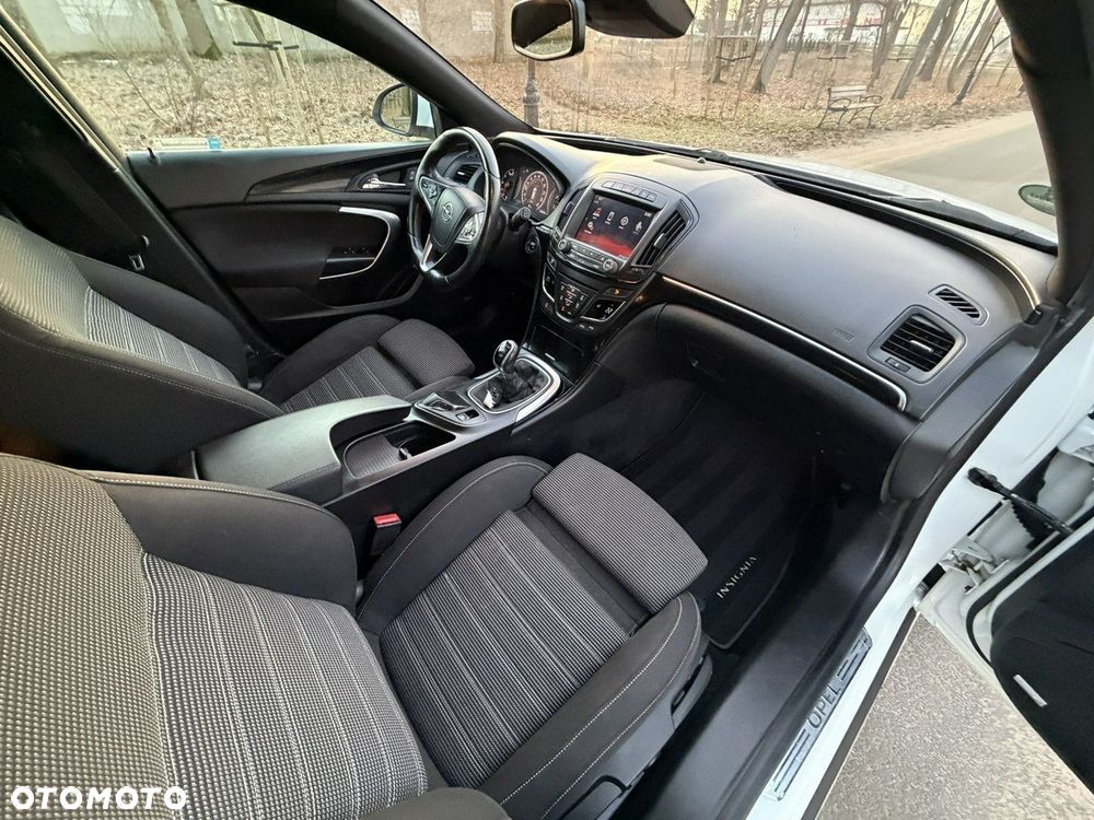 Opel Insignia - 34